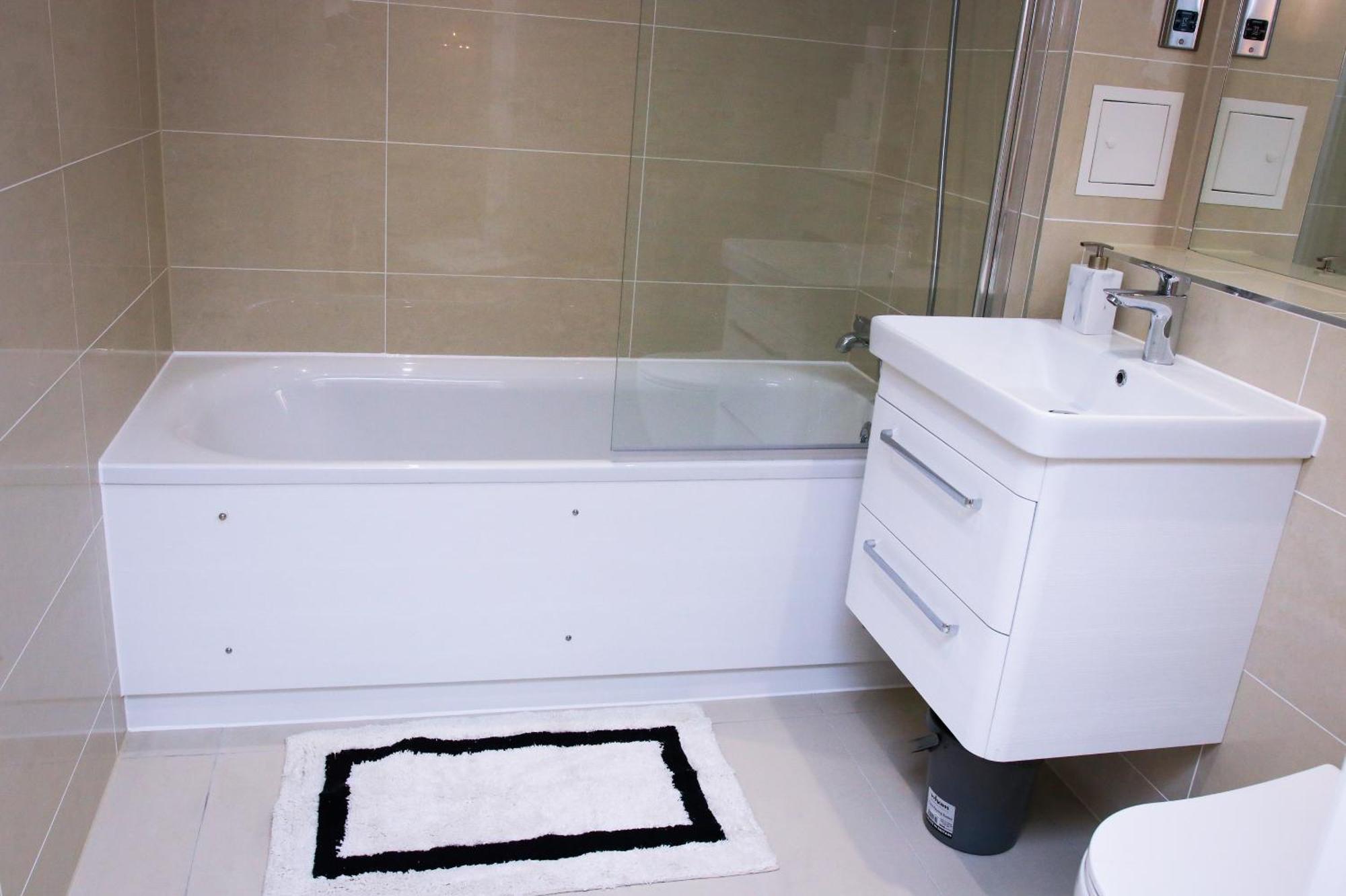 Fezza Luxury Apartment Лондон Екстериор снимка